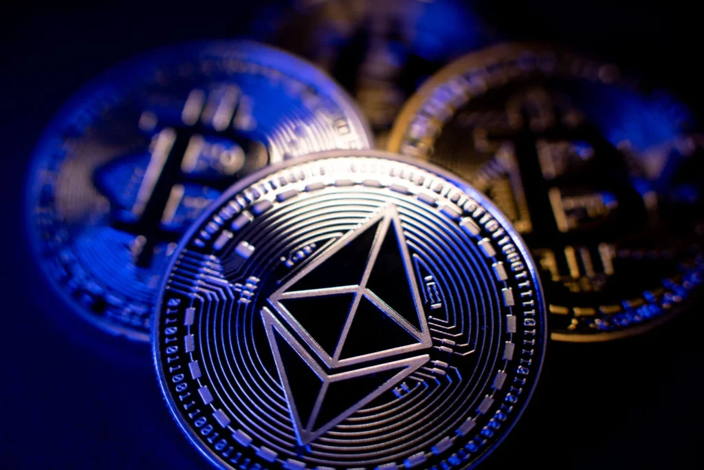 Crypto Market Enters Q4 as Analysts Set Major Bitcoin Targets